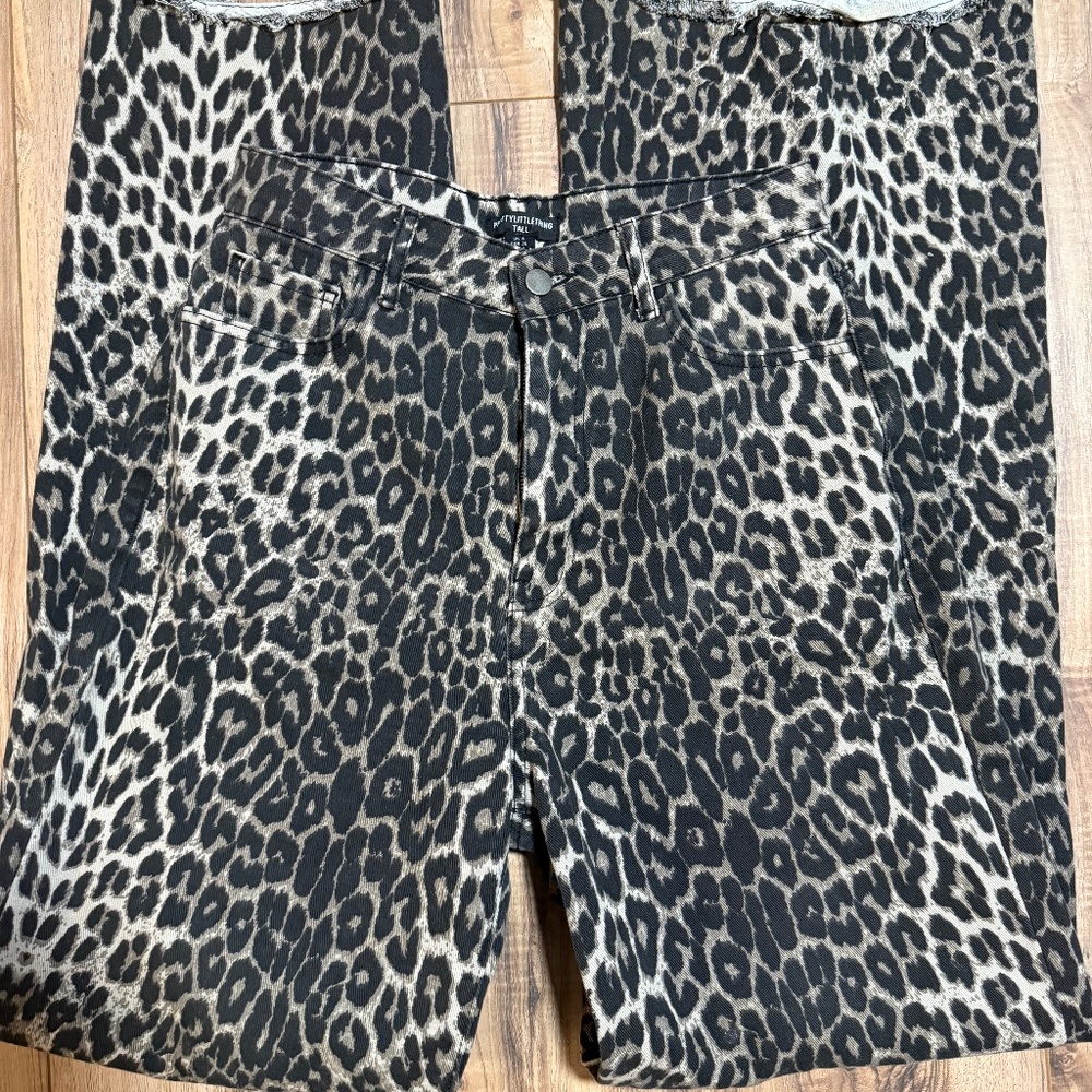 Pretty little things tall brown leopard wide leg pants size 4